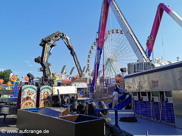 bilder aufbau cranger kirmes 30juli24 evolution