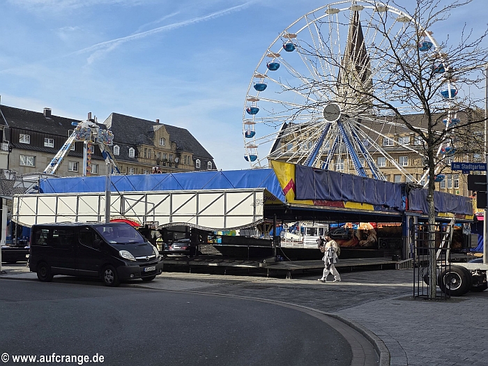 bilder aufbau castrop fruehjahrskirmes 2026