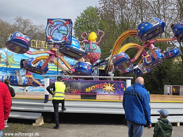 dancing monster bochum osterkirmes